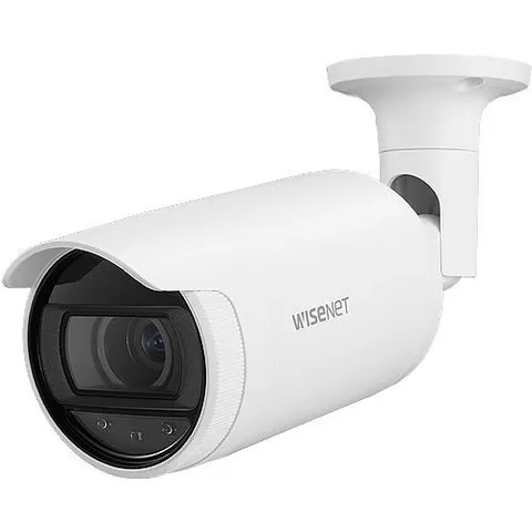 Hanwha ANO-L7082R A 4MP IR Bullet Camera 3.3-10.3mm Varifocal, IP66, White
