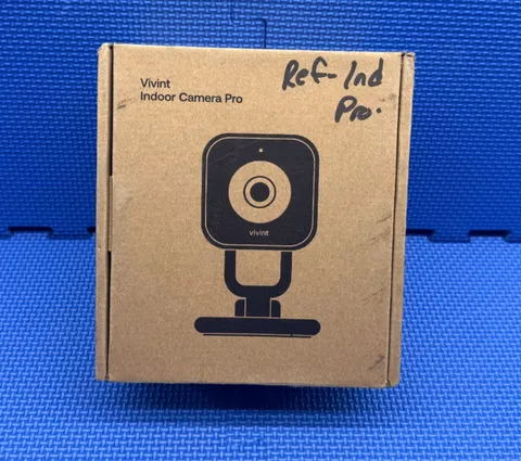 Vivint VS-IDC350-GRY WiFi Wired Indoor Camera Pro 1080p