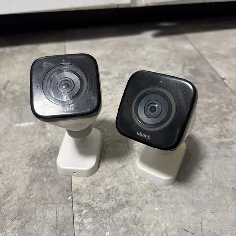 Lot 2 Vivint Outdoor Security Camera Pro Gen 1 VS-ODC300-White No Mount