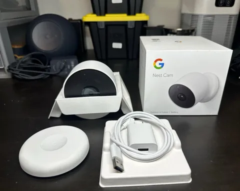 NEW IN BOX Google Nest Cam Indoor/Outdoor G3AL9