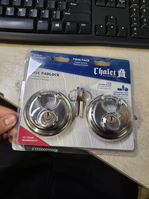 2 Chateau Keyed Alike Round Disc Padlocks 4 Keys C770-2 2 3/4" Anti - Pick Pins