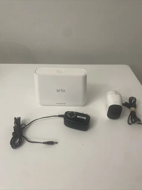 Netgear Arlo Pro VMB4000 Wireless Base Station & 1 VMC4030 Camera W/ Battery