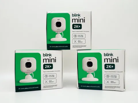 LOT OF 3x Blink Mini 2K+ Indoor Outdoor Plug-In Security Camera Color Night