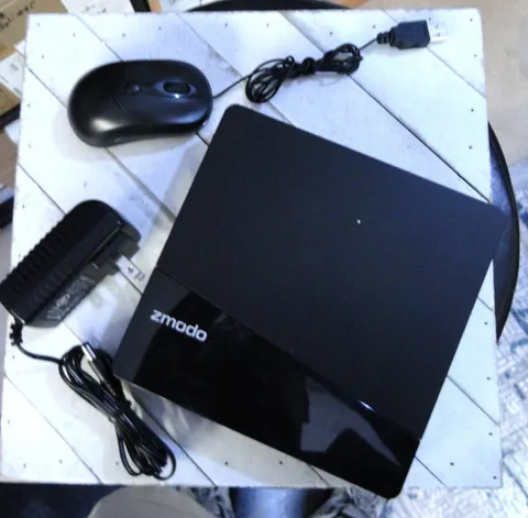 Zmodo NVR  ZH-NI14 w/ Mouse & Power Supply + 1TB Western Digital Hard Drive