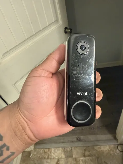 Vivint Gen 2 Doorbell Camera Pro (VS-DBC350-WHT) 