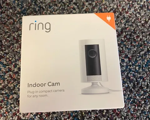 Ring Indoor Cam Compact Plug-In HD Security Camera with two-way talk - White