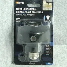 Woods 1472 Flood Light Control Dusk to Dawn Photocell Socket CFL LED Sealed New