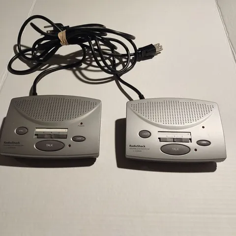 RadioShack FM Wireless Intercom 3-Channel System Set Of 2 Gray Model 43-3101
