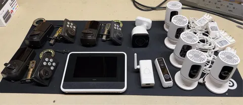Vivint Smart Home Security System Bundle – Cameras, Doorbell, Smart Hub & More