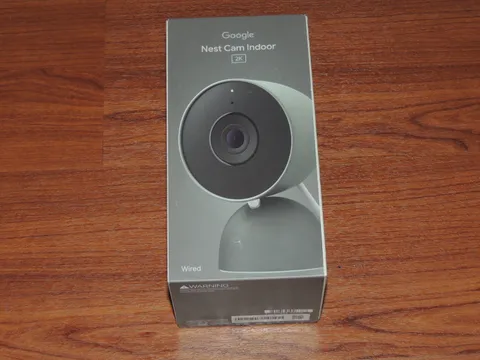 New Sealed - Google Nest Cam Indoor 2K Security Camera GA09975-US G1NRR (HAZEL)