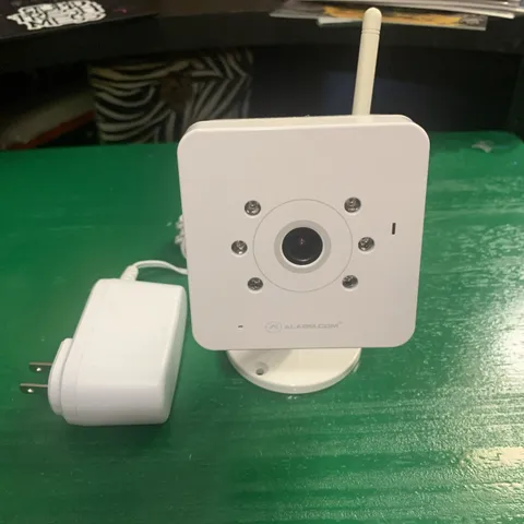 Alarm.com ADC-V520 WiFi Security Camera w/ Power Adapter – Tested Working