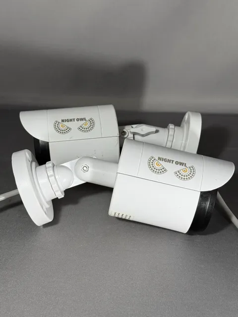 (2) Night Owl (CM-HDA10W-BU-H) HDA10 Series Security Camera Tested Working