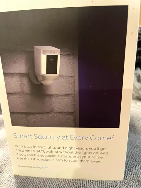 Ring Spotlight Cam Battery 1080p Wi-Fi Indoor/Outdoor, White