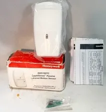 Honeywell Intellisense IS25100TC PIR 100' Tamper & Form-C Relay NEW