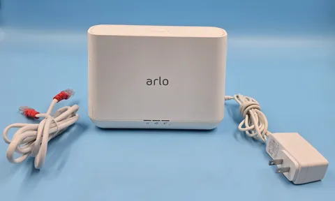 ARLO PRO BASE STATION VMB4000 - With Power Supply And Ethernet Cable 