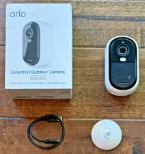 Arlo Essential VMC2050 Outdoor Wireless HD Security Camera (2nd Generation)