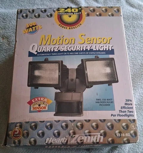 Heath Zenith 180-Degree Motion Security Light in Bronze SL-5516-BZ
