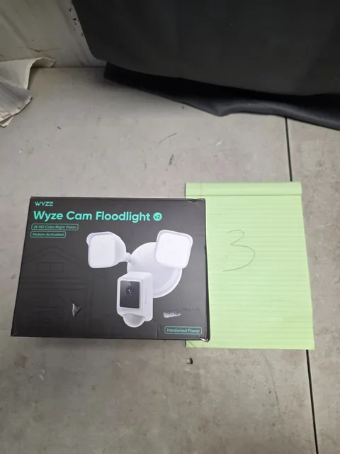 Wyze Cam Floodlight V2 Motion-Activated 2K HD Color Night Vision Camera