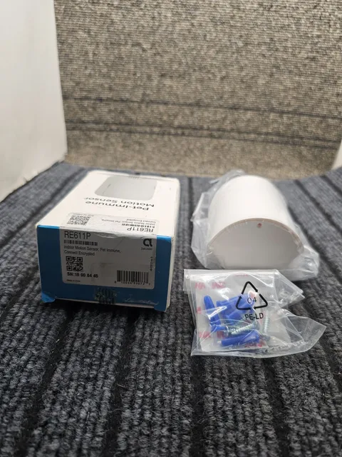 Alula RE611P Wireless Connect Encrypted Pet Immune Indoor Motion Sensor, White