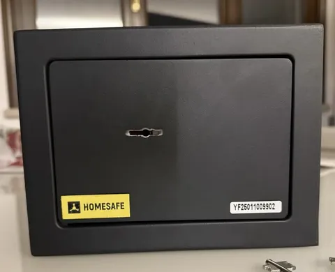 HomeSafe HV15K Safe 