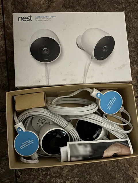 Google Nest Camera NC2400ES Outdoor Security Camera - 2 Pack