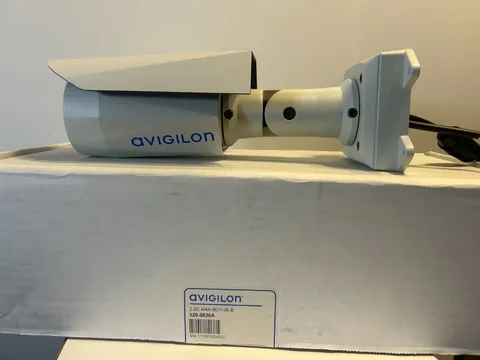 Avigilon 2.0C-H4A-BO1-IR-B / Self-Learning Analytics Bullet IP Camera