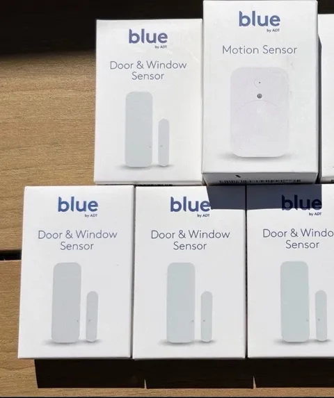 Lot of 5 blue by ADT - 4 Door & Window Sensors SSH1R0-29 + 1 Motion Sensor New