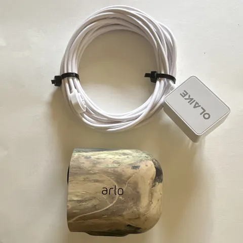 Arlo Ultra 2 VMC5040 4K Wireless Wi-Fi IP Camera Battery Night Vision Cable