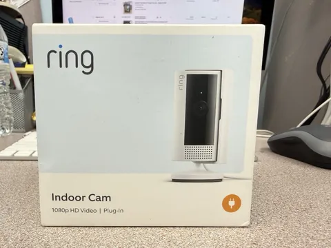Ring Indoor Cam (2nd Gen) Plug-In Smart Security Wifi Video Camera New