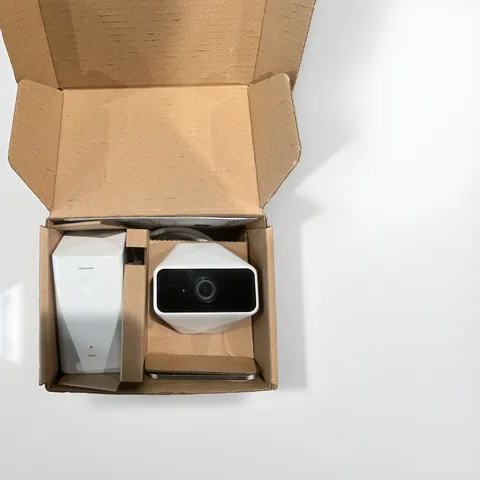 XFINITY Indoor + Outdoor  Camera New 2 Way Audio Motion Detector Security System