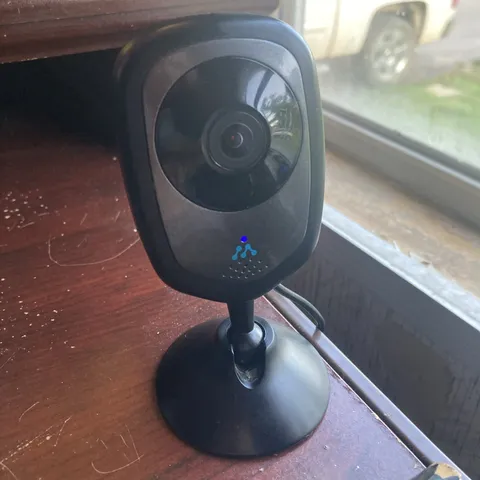 Momentum HD Wireless Indoor Home Security Camera Two-Way Audio (MOCAM-720)
