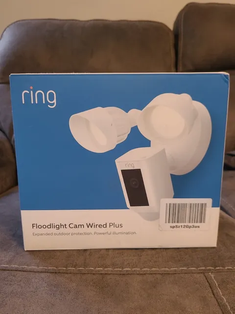 Ring Floodlight Cam Wired Plus **BRAND NEW** 1080p HD White
