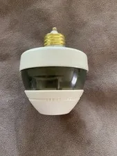 First Alert PIR725 Motion Sensing Motion Activated Light Socket (D1)