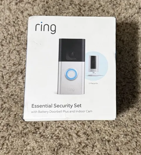 Ring Essential Kit with Battery Doorbell & Indoor Cam NEW SEALED
