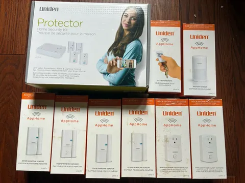 Uniden Protector USHC41 Home Security Kit W/ 8 AppHome Sensors Alarms