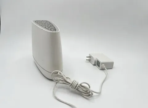 Vivint SM2-2W10 Smart Drive 4-Channel Wireless With Power Adapter