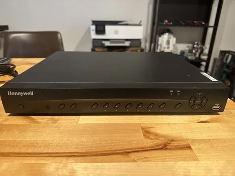 Honeywell HEN16163 NVR 6TB Security DVR 16CH DVR 16 POE Ports LOCKED/PARTS ONLY