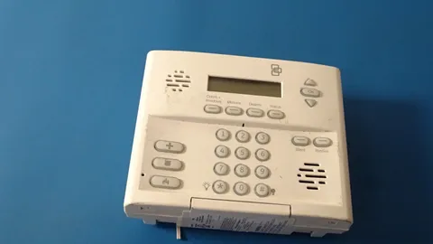 GE INTERLOGIX SIMON XT SECURITY SYSTEM 