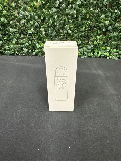 HOOTIE Personal Safety Keychain Alarm - 130dB Siren & Light Self Defense - WHITE