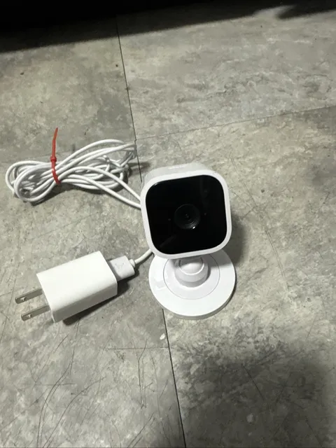 BLINK mini camera 1080p security camera G8V1-9001 Tested Working