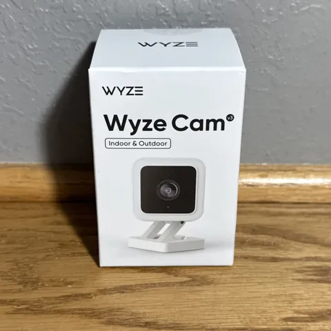 WYZE CAM INDOOR OUTDOOR WIRED CAM V3 WYZEC3  BRAND NEW, FACTORY SEALED