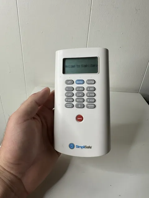 Simplisafe Keypad 1st Generation Wireless Home Security System KP1000 POWERS ON