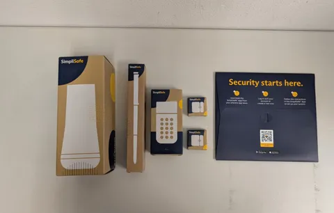 SimpliSafe Security System 3rd Gen SSBS3 Base, Keypad, & Sensors NO CAMERA