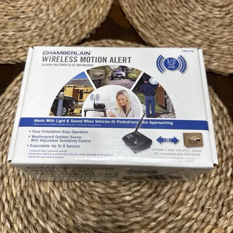 Chamberlain CWA2000 Wireless Motion Alert System Unit 1/2 Mile Range