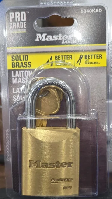 Master Lock Heavy Duty Outdoor Keyed Padlock, 1-3/4-in Wide x 1-1/16-in Shackle