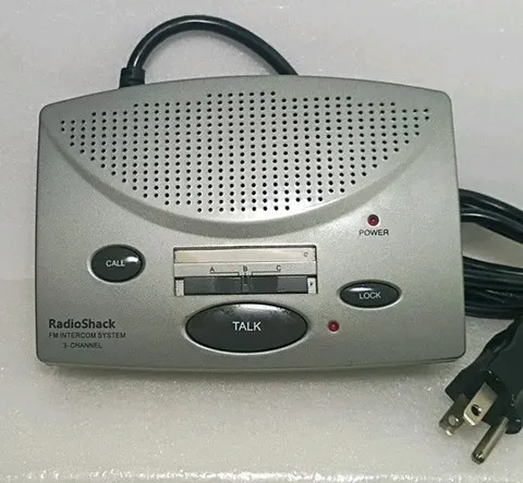 Radio Shack 3-Channel FM Wireless Intercom System 4303105 Item 