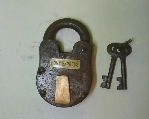 Pony Express Padlock Cast Iron Keys Jail Prison Cell Collectible