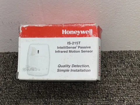 New open box Honeywell Intellisense IS-215T 40' X 40' PIR Sensor 6899 95