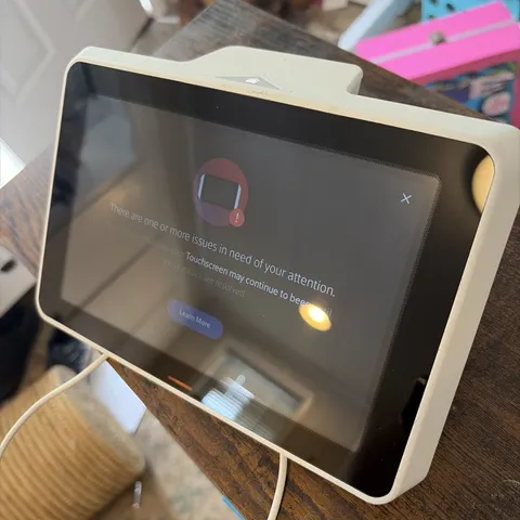 Comcast Xfinity Home Security Touchscreen Control XH2-TC TCHT2AAO - Needs Reset