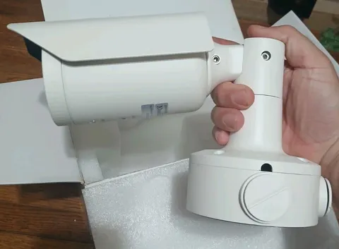 LTS CMHR6623 Bullet Security Camera 2mp 1080phd-tvi 1/2.8 Sensor Icr 2.8-12mm